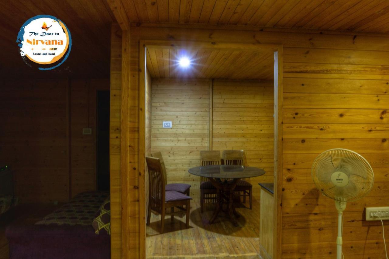 The Door To Nirvana Backpackers Hostel 科塔吉里 外观 照片