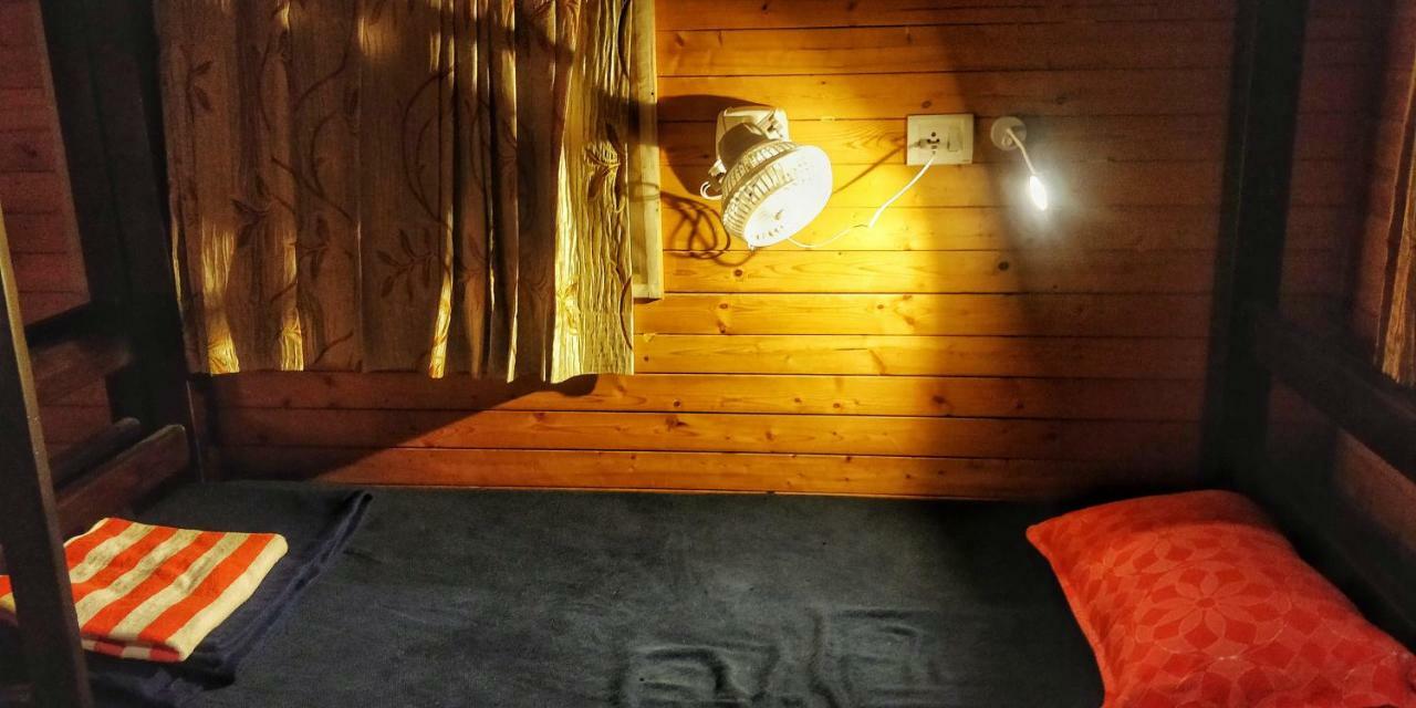 The Door To Nirvana Backpackers Hostel 科塔吉里 外观 照片